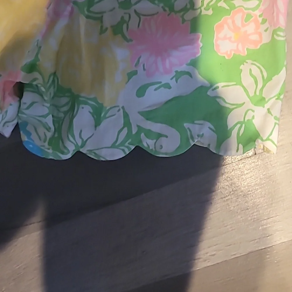 LILLY PULITZER Hibiscus Stroll Buttercup Shorts Size 0 - Picture 8 of 8